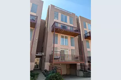 8735 W Catherine Avenue #8, Chicago, IL 60656 - Photo 1