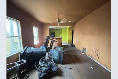 7450 S Colfax Avenue, Chicago, IL 60649 - Photo 8