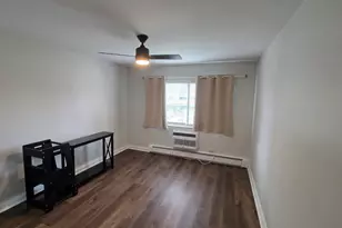 6800 N California Ave, Chicago, IL 60645 - Photo 14