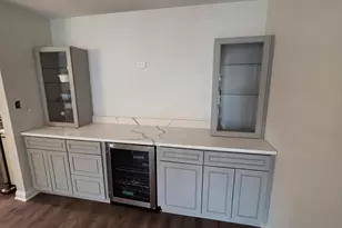 6800 N California Ave, Chicago, IL 60645 - Photo 4