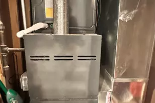 131 N Kendall St, Aurora, IL 60505 - Photo 22