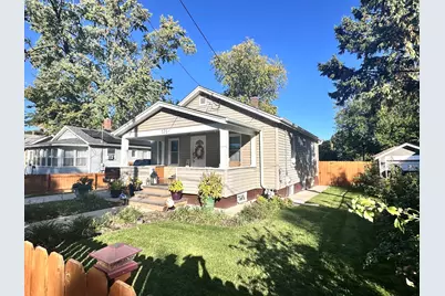 131 N Kendall Street, Aurora, IL 60505 - Photo 2