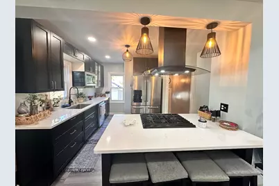 131 N Kendall Street, Aurora, IL 60505 - Photo 6