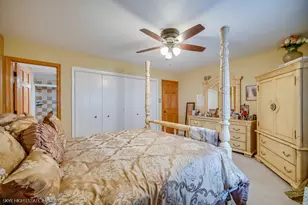 12152 Forest View Dr, Orland Park, IL 60467 - Photo 16