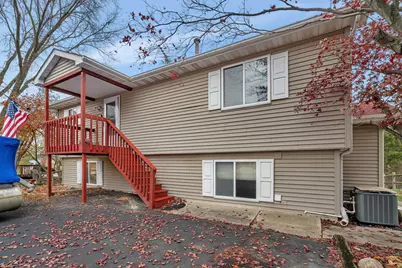 225 Fossil Cove Lane, Wilmington, IL 60481 - Photo 2