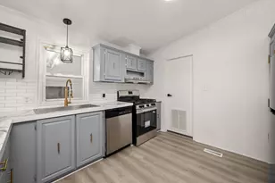 36 Maple Ridge Dr, Manteno, IL 60950 - Photo 6