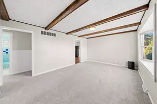 25 S Hudson St, Westmont, IL 60559 - Photo 4