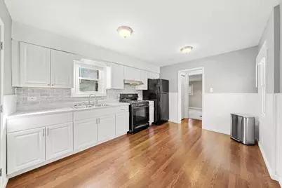 25 S Hudson Street, Westmont, IL 60559 - Photo 8