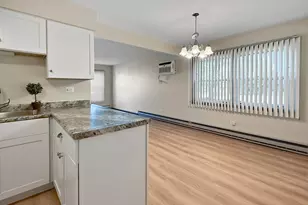 2025 Maple Rd, Homewood, IL 60430 - Photo 6