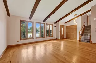 823 N Harrow Ct, Addison, IL 60101 - Photo 8