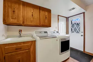 823 N Harrow Ct, Addison, IL 60101 - Photo 18