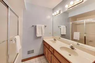 2098 Fall Brook Dr, Naperville, IL 60565 - Photo 20