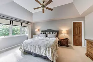 2098 Fall Brook Dr, Naperville, IL 60565 - Photo 14