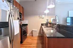 170 W Polk St, Chicago, IL 60605 - Photo 12