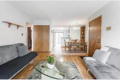 186 Dunteman Drive #301, Glendale Heights, IL 60139 - Photo 4