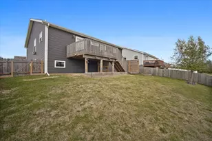 52 Winding Wy, Bloomington, IL 61705 - Photo 4