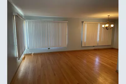 10335 Laporte Avenue, Oak Lawn, IL 60453 - Photo 2