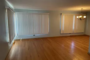 10335 Laporte Ave, Oak Lawn, IL 60453 - Photo 2