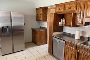 10335 Laporte Ave, Oak Lawn, IL 60453 - Photo 4