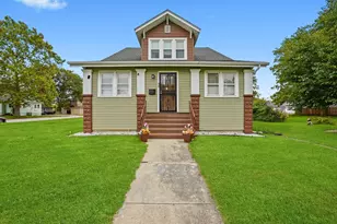 640 2nd St, Crete, IL 60417 - Photo 1