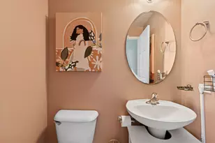 1134 W Granville Ave, Chicago, IL 60660 - Photo 22