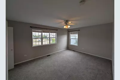 671 Fieldcrest Drive, South Elgin, IL 60177 - Photo 6