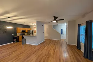 671 Fieldcrest Dr, South Elgin, IL 60177 - Photo 14