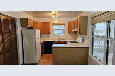 301 Village Creek Drive #2A, Lake in the Hills, IL 60156 - Photo 4