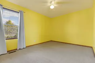 1832 Yasgur Dr, Woodstock, IL 60098 - Photo 18