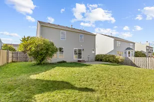 1832 Yasgur Dr, Woodstock, IL 60098 - Photo 6