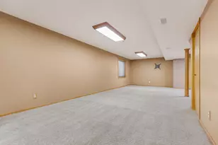 1832 Yasgur Dr, Woodstock, IL 60098 - Photo 20