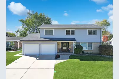 2528 N Walnut Avenue, Arlington Heights, IL 60004 - Photo 1