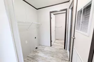 788 Maple Ln, Justice, IL 60458 - Photo 10