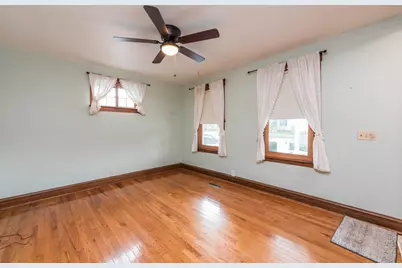 511 Chestnut Street, Waukegan, IL 60085 - Photo 6