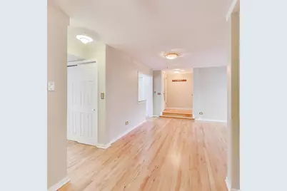 7315 N Oakley Avenue #1A, Chicago, IL 60645 - Photo 8