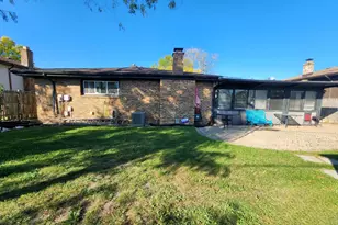 3461 S Manor Dr, Lansing, IL 60438 - Photo 22