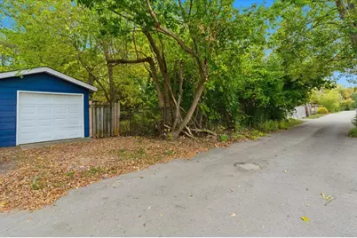 3010 Ezekiel Avenue, Zion, IL 60099 - Photo 24