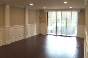 125 Acacia Cir, Indian Head Park, IL 60525 - Photo 6