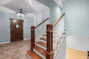 1292 Oak Trail Dr, Libertyville, IL 60048 - Photo 2