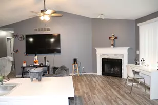 510 Constitution Dr SW, Poplar Grove, IL 61065 - Photo 10