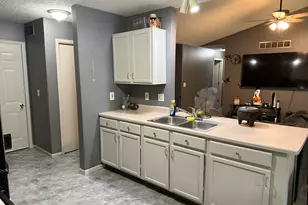 510 Constitution Dr SW, Poplar Grove, IL 61065 - Photo 8