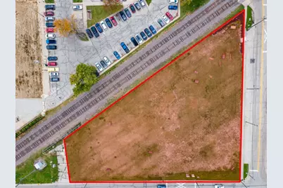 200 E Judd Street, Woodstock, IL 60098 - Photo 2