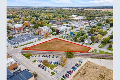 200 E Judd Street, Woodstock, IL 60098 - Photo 22