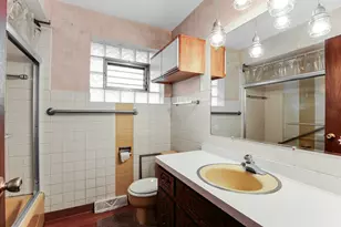 9221 Raymond Ave, Oak Lawn, IL 60453 - Photo 10