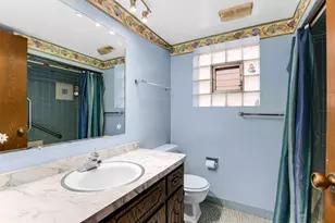 9221 Raymond Ave, Oak Lawn, IL 60453 - Photo 14