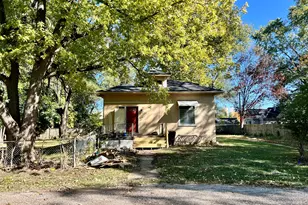 212 Hartle Ave, Urbana, IL 61802 - Photo 2