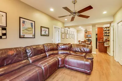 1378 N Wolcott Avenue #2C, Chicago, IL 60610 - Photo 6