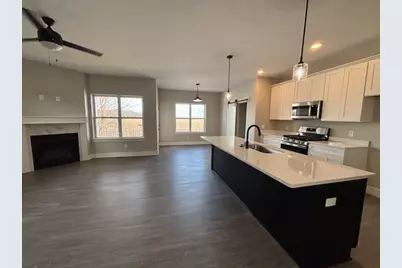 [Address not provided], Sycamore, IL 60178 - Photo 2