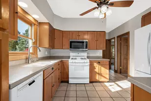 [Address not provided], Westmont, IL 60559 - Photo 8