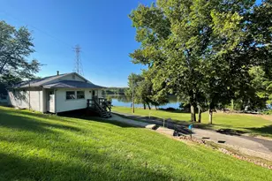 372 N 2629th Rd, Oglesby, IL 61348 - Photo 2